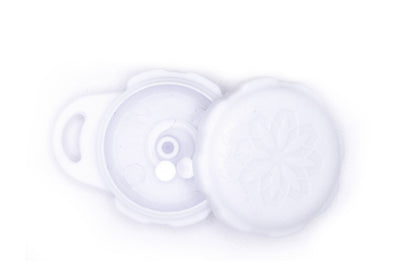 Essence - Pearl Soaking Bay and Ring: White