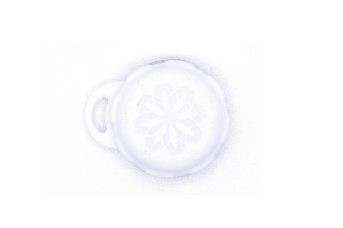 Essence - Pearl Soaking Bay and Ring: White