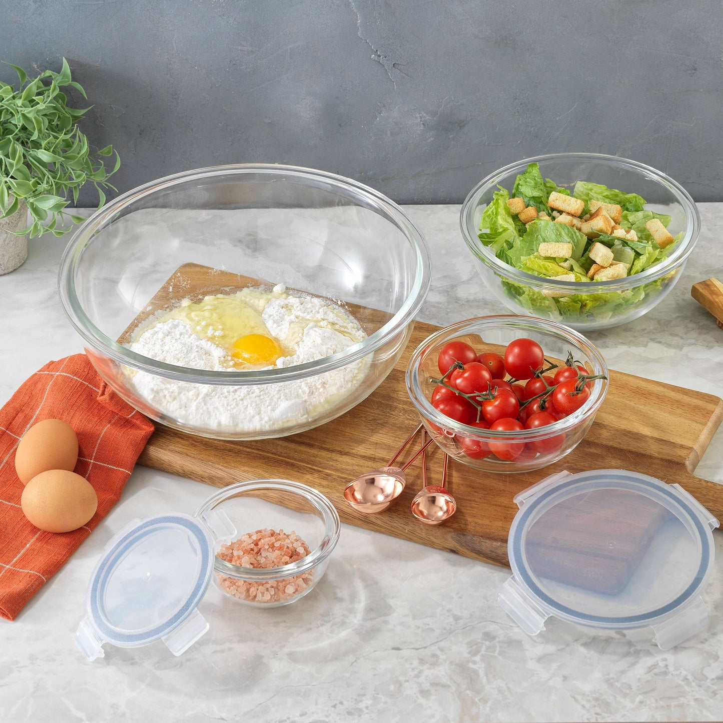 JoyJolt - JoyFul Glass Mixing Bowl Set with Airtight Lids - Black