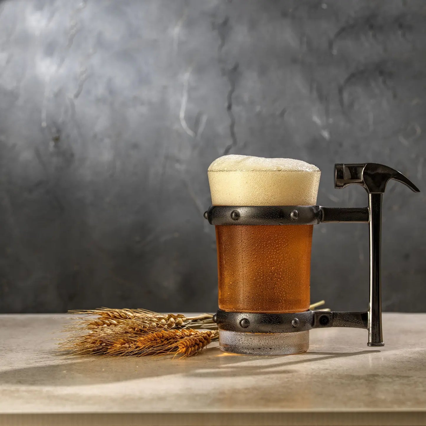 JoyJolt - Hammer Glass Beer Mug, 17 oz
